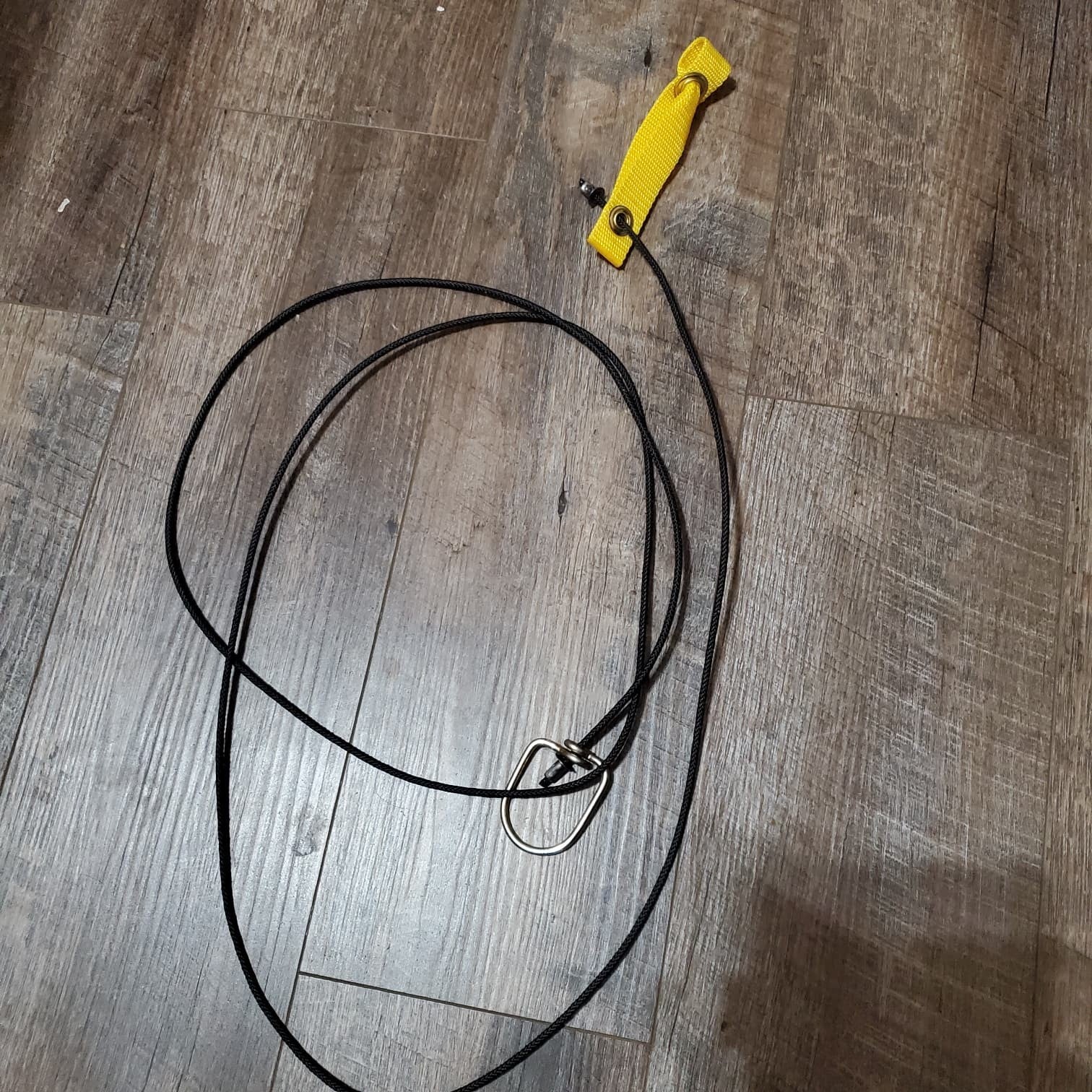Doubled Nylon hitch on nylon cord with metal swivels ~8' for Roosters Gamebirds