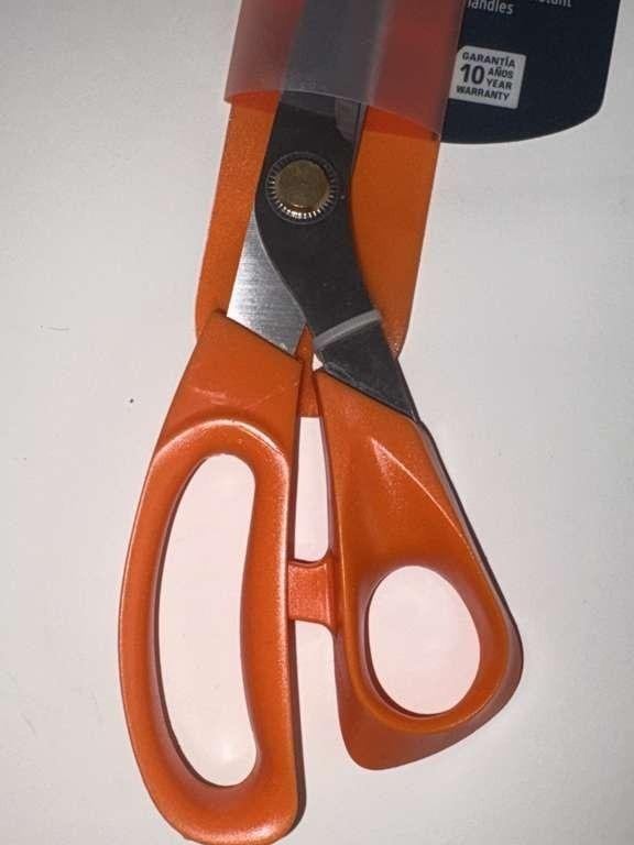 Truper Scissors Seam 10' for Gamefowl Stainless Steel Blades Ideal for Cutting M