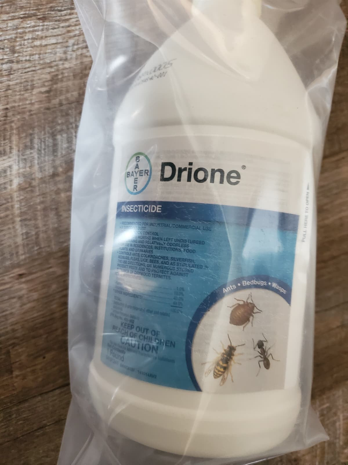 Drione Dust 1 lb Bottle Ants Bees Bed Bugs Lice Fleas Beetles Cockroaches Ticks