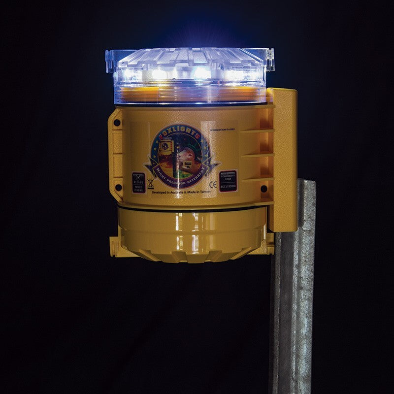 Fox Lights Night Predator Deterrent Control Light w Flashing LEDs  Animal Repel