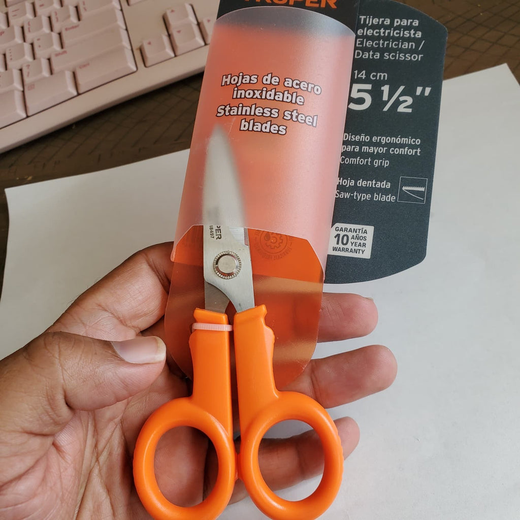 setTruper Stainless Steel Dubbing Scissors 5 1/2 “  & 6 1/2" Tijeras para Gallos