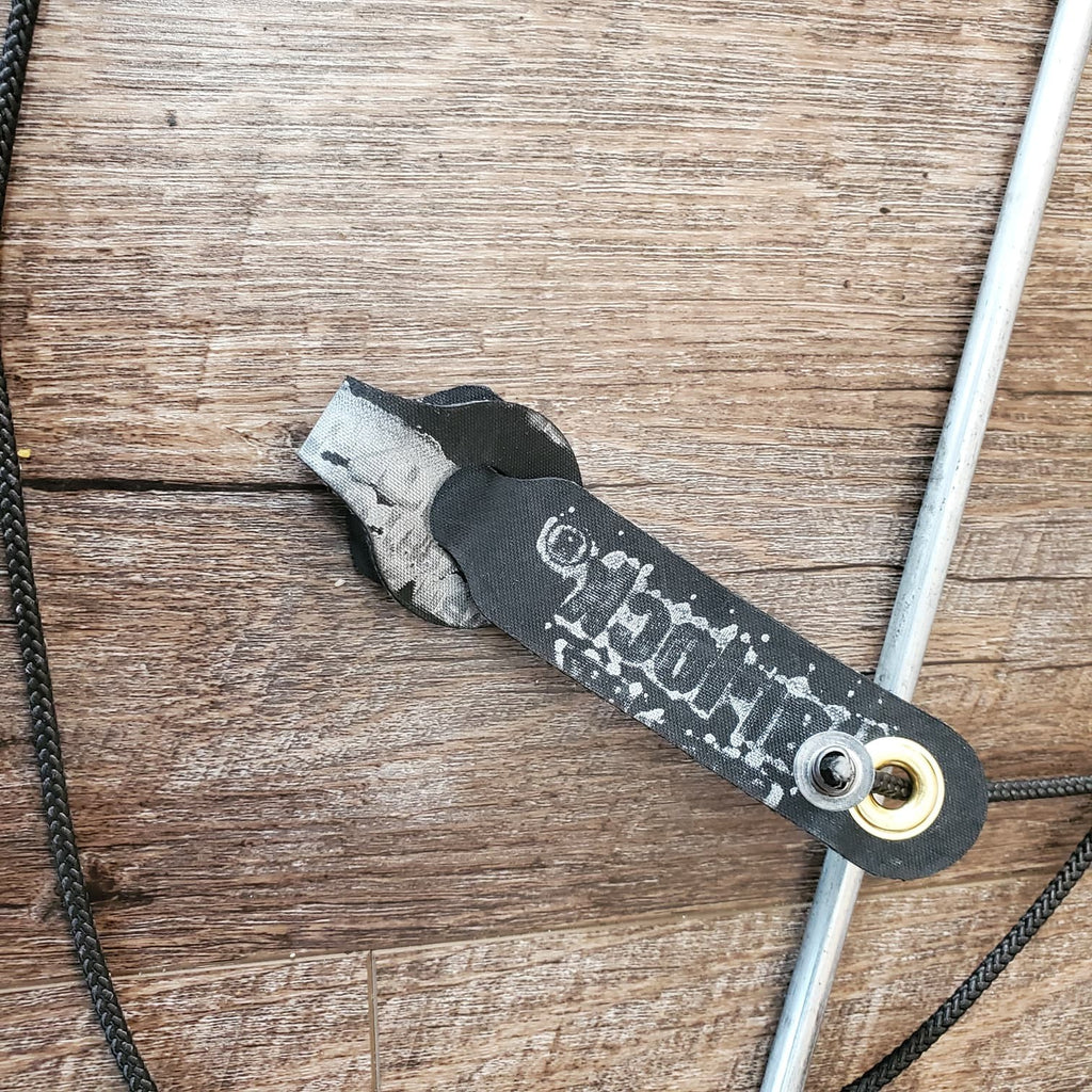 EZ Hitch on nylon cord with metal swivel & stake ~8' gallo roosters