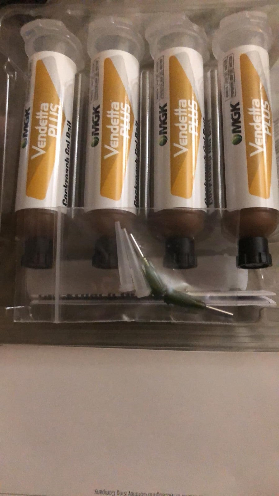 4 TUBES w/Plunger and Tips New Vendetta Plus Roach Killer / Cockroach Gel Bait