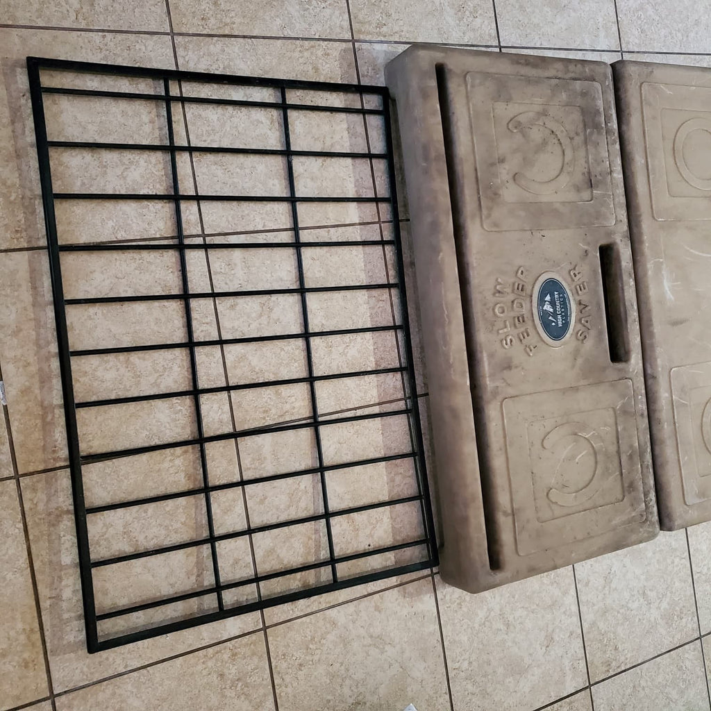 Slow Feeder Saver for Horses Save wasted feed   Slows down the animal’s feeding