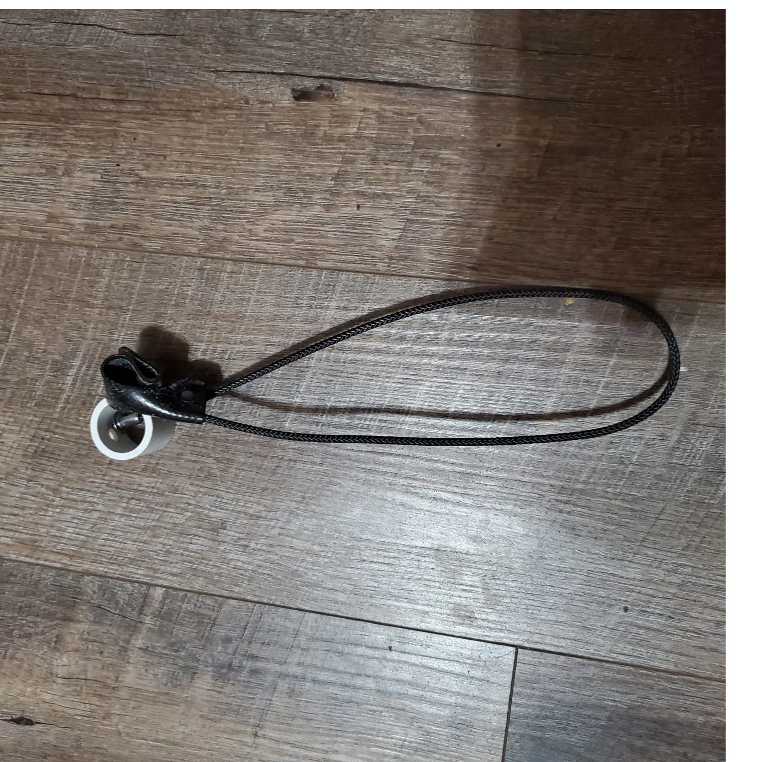STAG Poultry Tie Cord Nylon or rubber Cord SLIP Hitch with PVC Swivel 2 Inches for Secure Attachment & Easy Adjustment