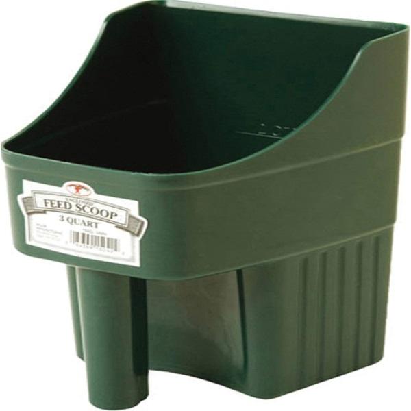 Plastic Enclosed Feed Scoop Heavy Duty Durable Stackable Feed Scoop with Measure Marks  3 Quart Ranchers, Homesteaders and Livestock Farmers  color may vary
