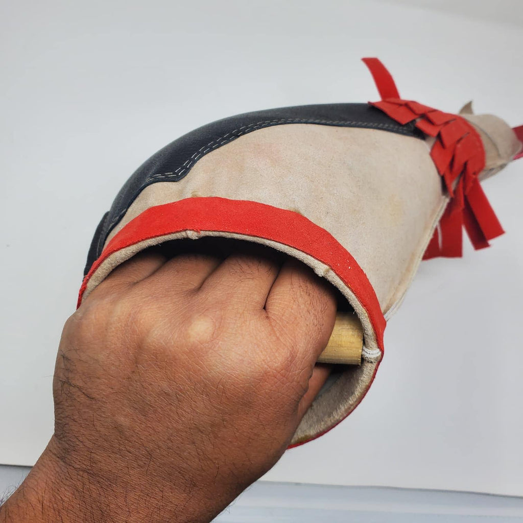 Leather Rooster Dummy: Poultry Handling & Training Aid Mona para Gallos Mona de Cuero para Gallos Herramienta para Manejo y Entrenamiento