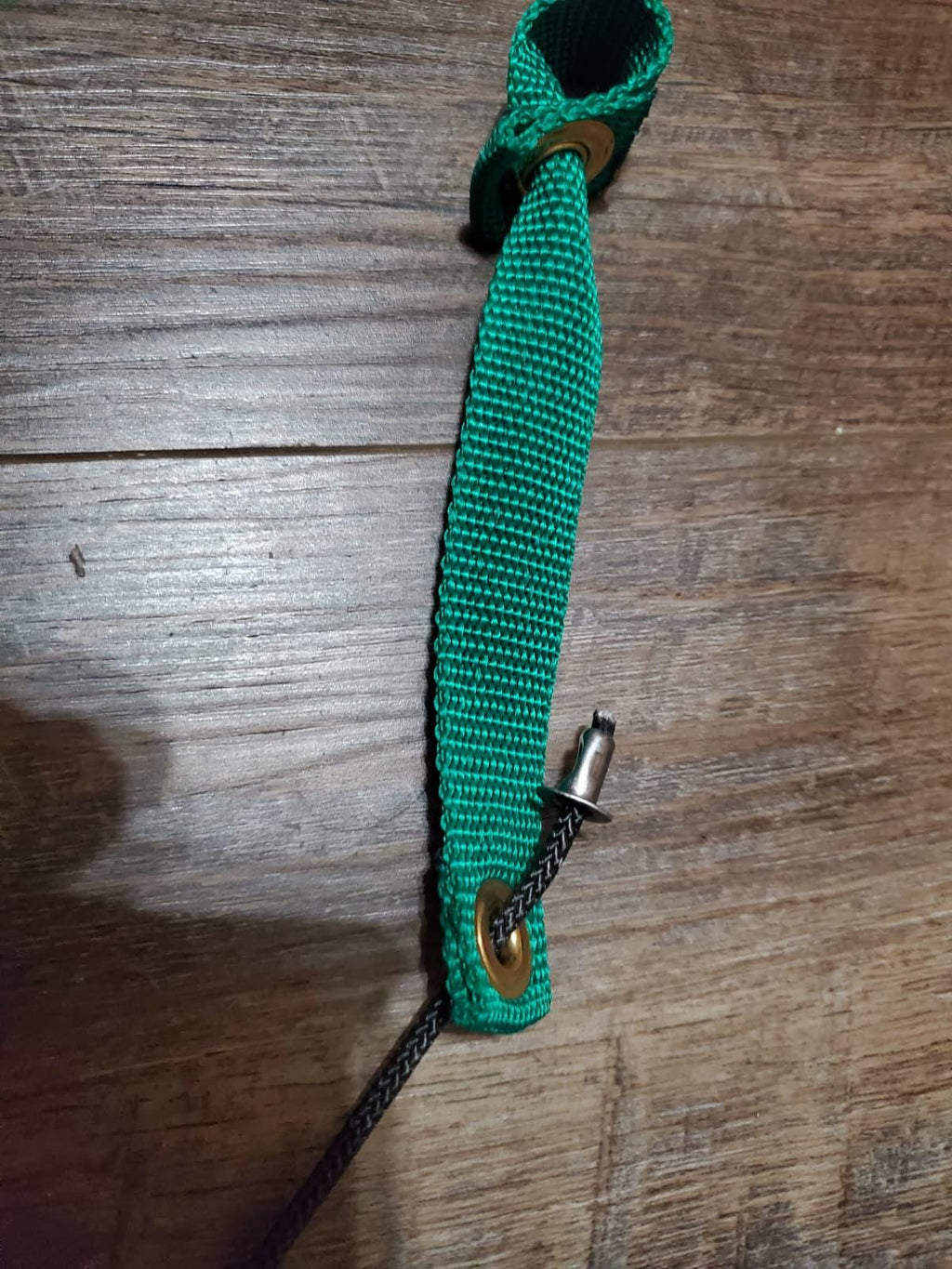 Nylon Hitch Tie Cord with Metal Swivels – ~8″ Poultry Connection Cord • Simple Functional Farm Accessory