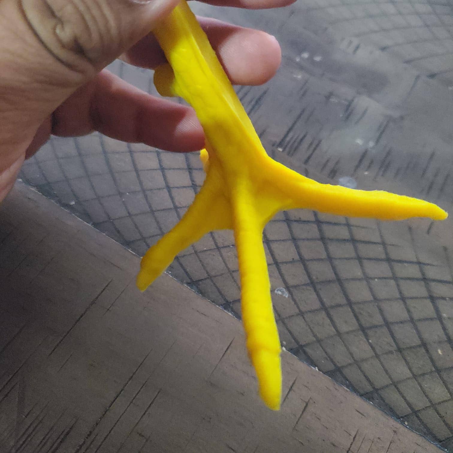2 Pack Plastic Rooster Leg Model Yellow | Pata de Plastico Gallo Practice Part | Poultry Training Accessory for Gamefowl Breeders