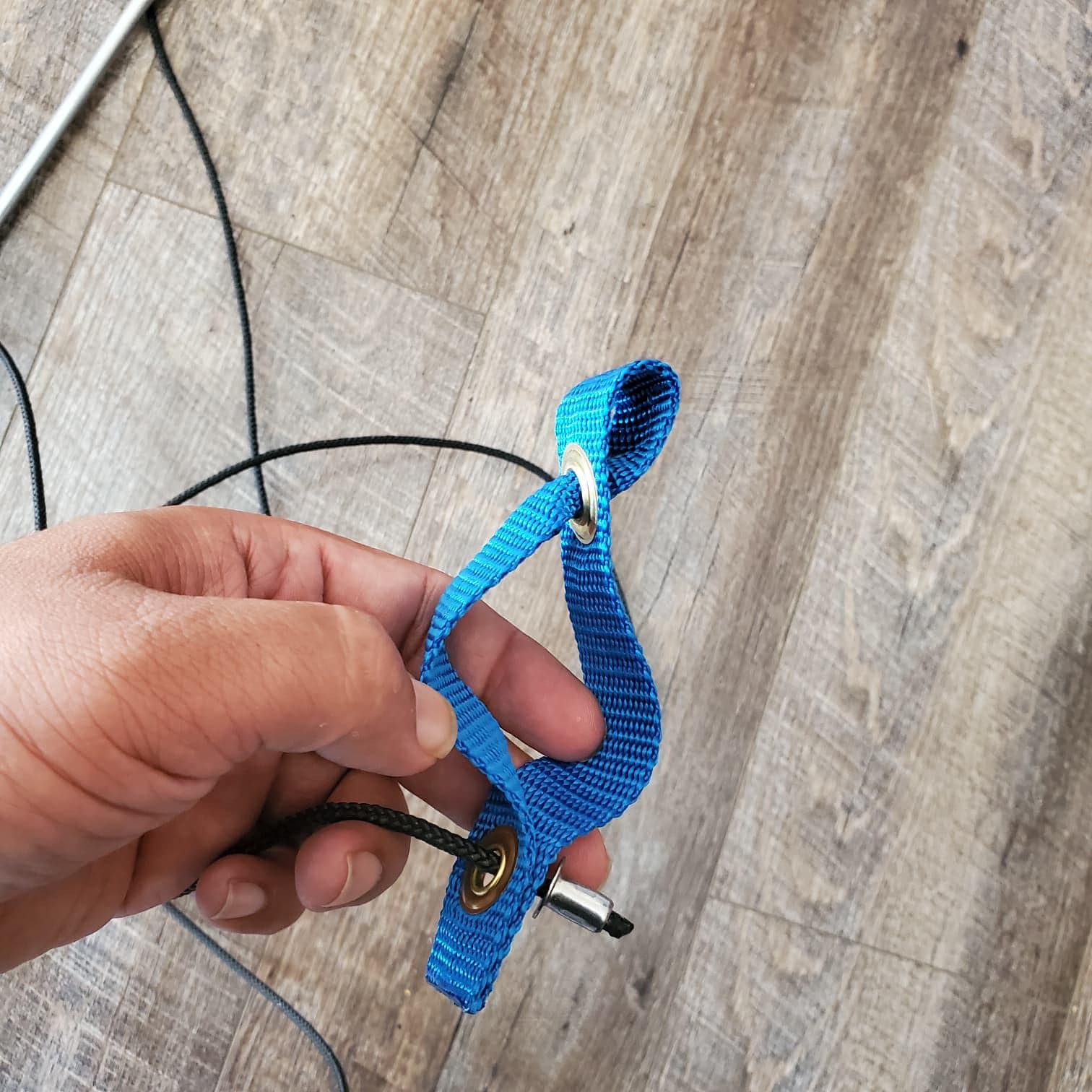 8 ft Nylon Hitch Cord with Metal Swivel Stakes Gamefowl & Rooster Tie-Out Kit • Durable Poultry Tie Cords