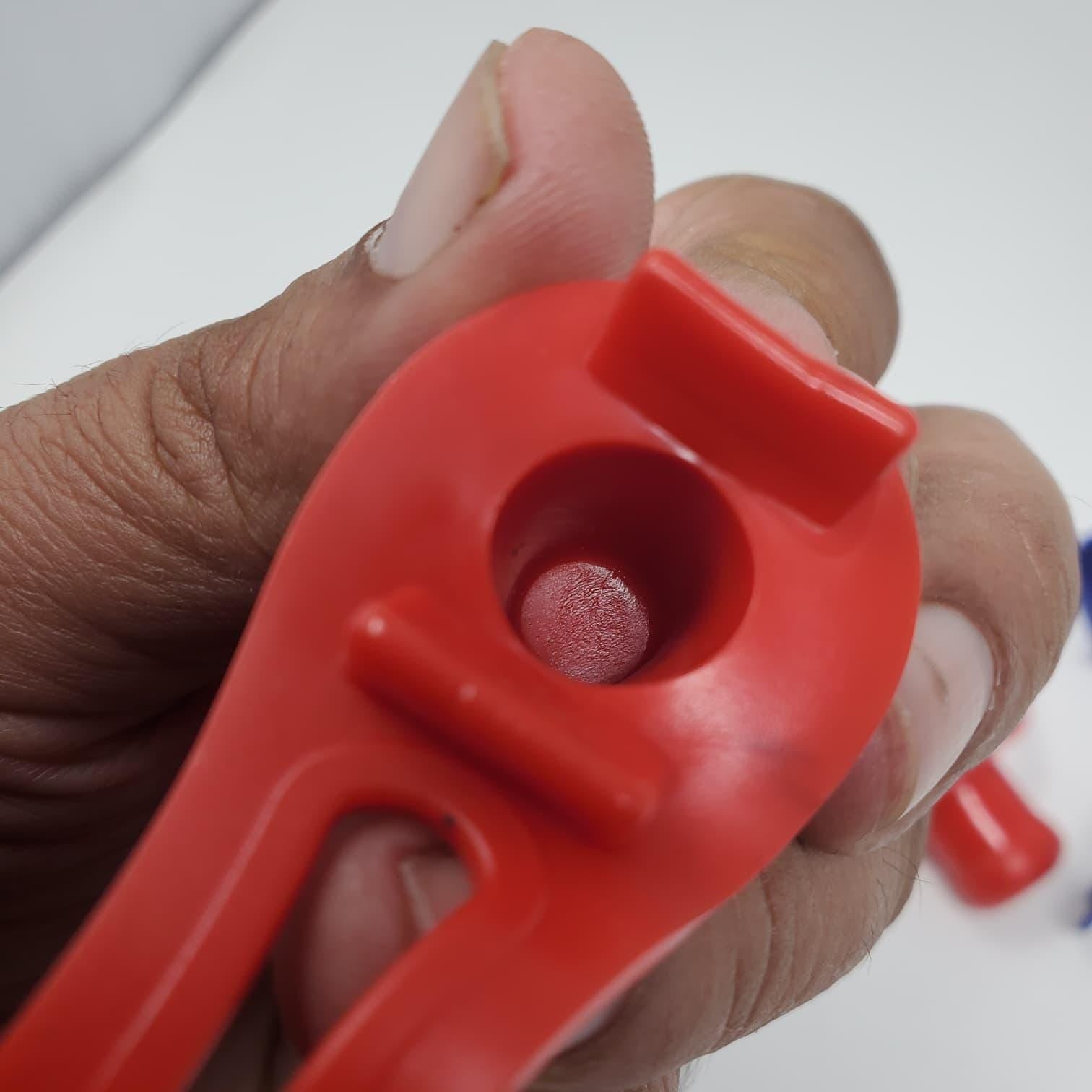 Silicone Poultry Caps Durable Rooster Protection & Handling Gear Reusable muffs gloves gamefowl roosters gallo