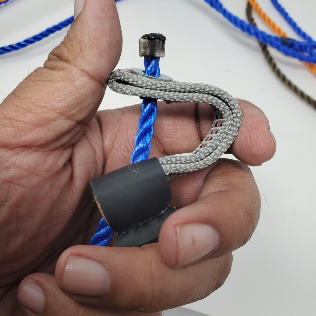 Heavy Duty Gamefowl Rooster Tie Cord #12 (6mm x 7ft) – Durable Poultry Tether Line with Secure Clamp & Swivel Ring